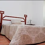 Rustico Roche *